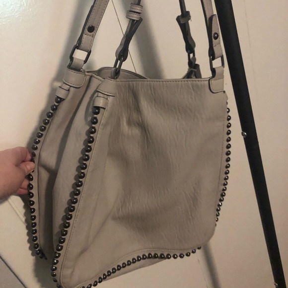 Great handbag ! Only used once - Picture 2 of 4